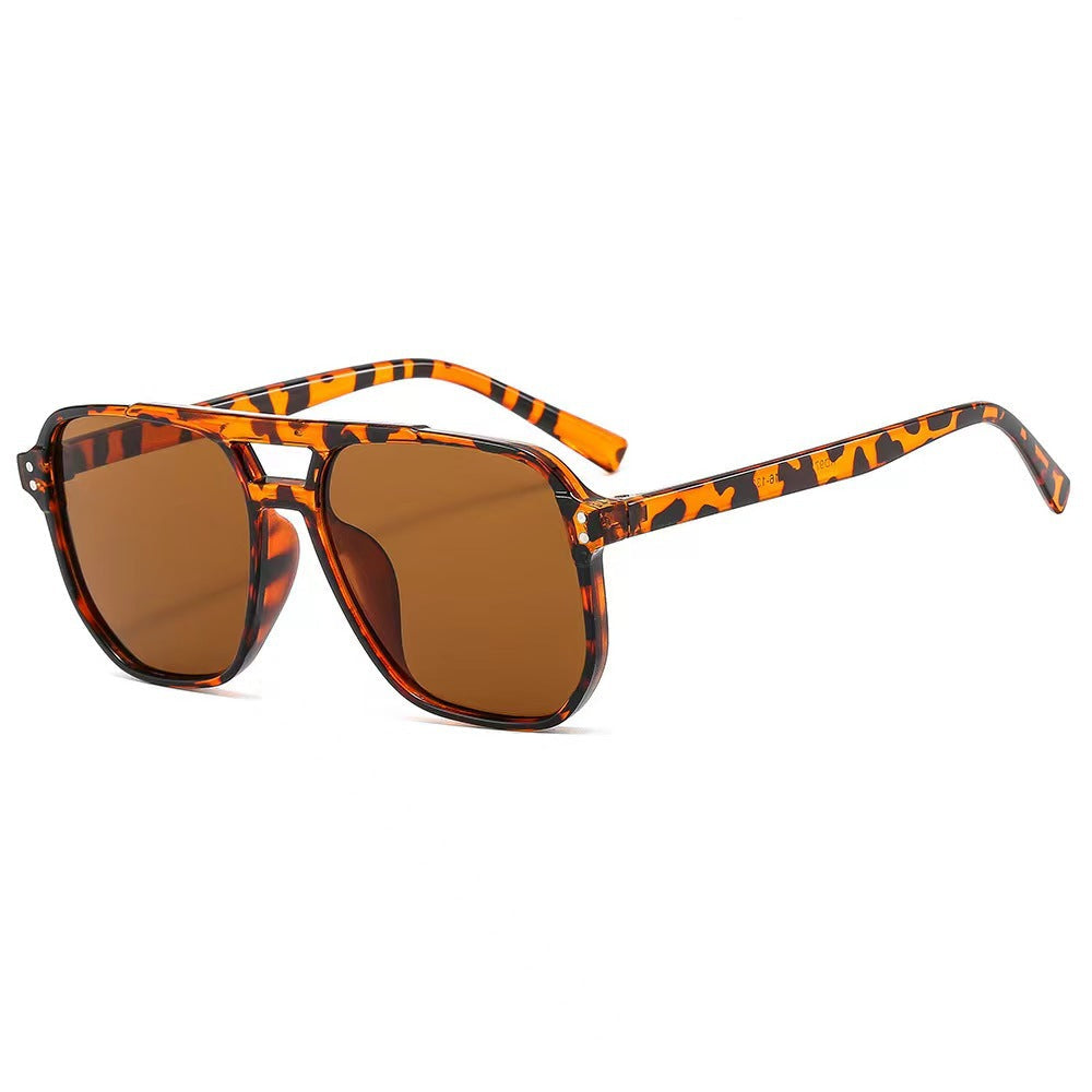 Oversized sunglasses leopard